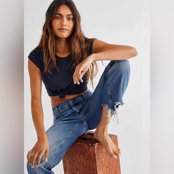 New Free People Maggie Mid Rise Straight Jeans - Picture 2 of 5